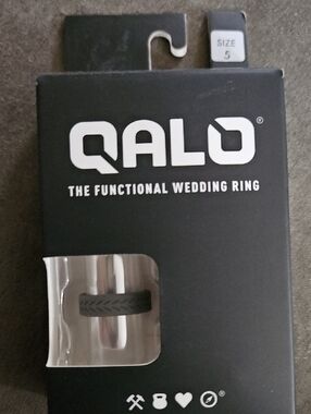 QALO Women's Gray Functional Silicone Wedding Ring - (Size 5)